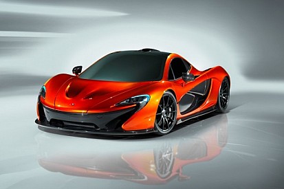 McLaren P1 aims for pole position with global debut in Paris