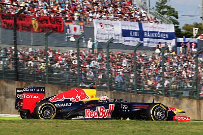 Vettel races into title hot seat with Red Bull 'double DRS'