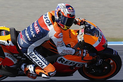 Stoner comeback slowed with bike issues as Pedrosa leads the pack in Motegi