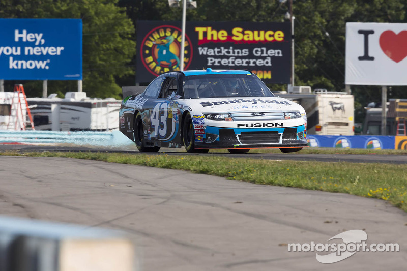 Richard Petty Motorsports to continue relationship with Ford Racing