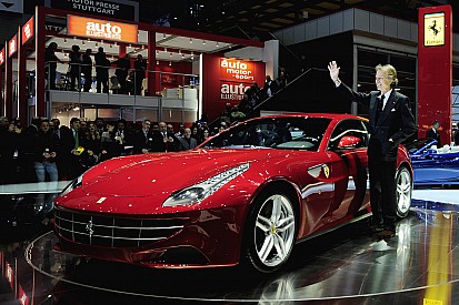 Ferrari shows record sales and add Apple's Cue to the BOD
