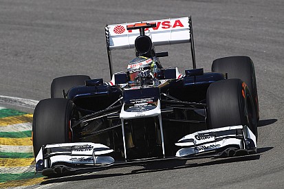 Williams has difficulties find the right balance on Friday practice at Interlagos