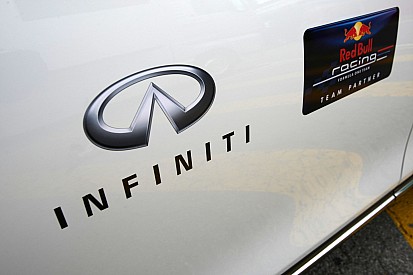 Red Bull signs Infiniti as title sponsor