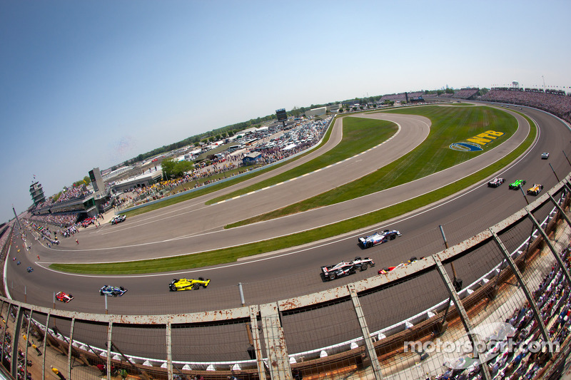 Fuzzy's vodka to sponsor IZOD Indycar Series 'Triple Crown'