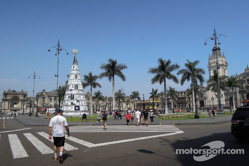 Lima: First day of scrutineering for Dakar challenge