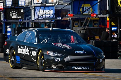 Almirola fastest on only day of Charlotte testing