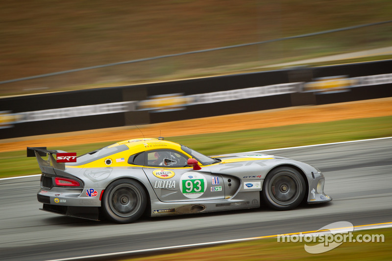 SRT Motorsports Viper team accepts Le Mans invitation