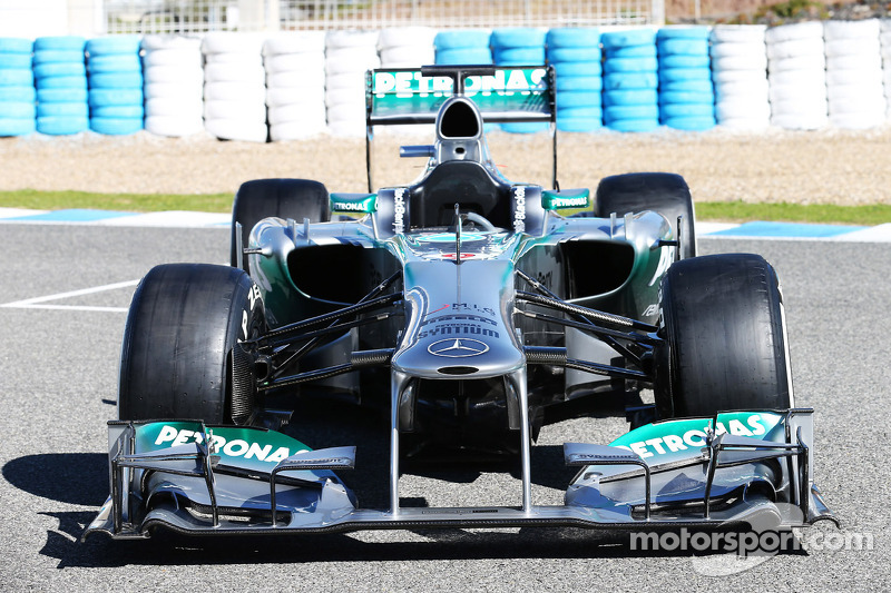 Mercedes cloud remains above Nick Fry's head
