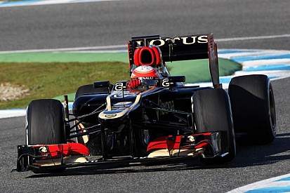 Grosjean on top in Jerez, Hamilton takes a ride into the barriers