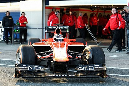 Ecclestone summons small teams to London
