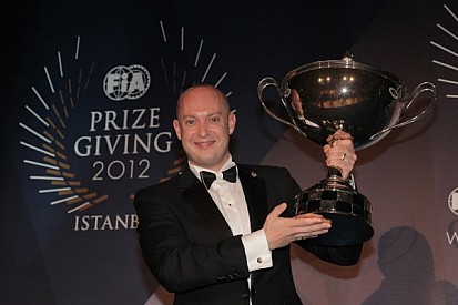 2012 Champion Huff will race a Seat Leon with Muennich Motorsport this year