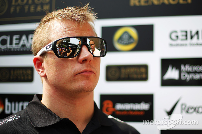 Lotus wants new contract talks with Raikkonen