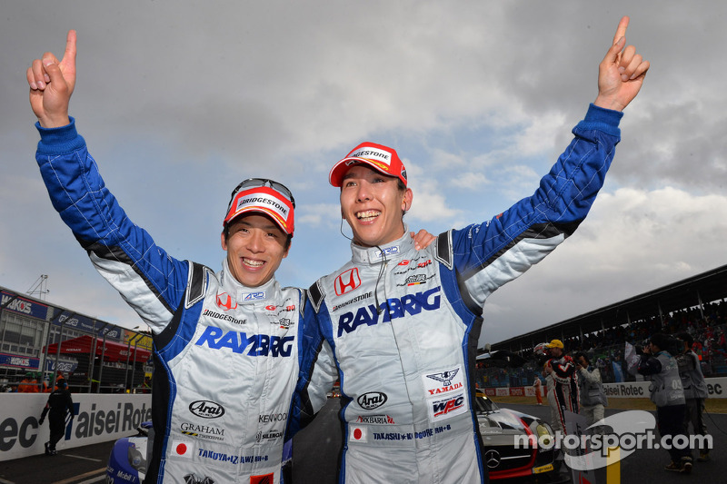 Izawa and Kogure victorious in a dramatic battle in Okayama