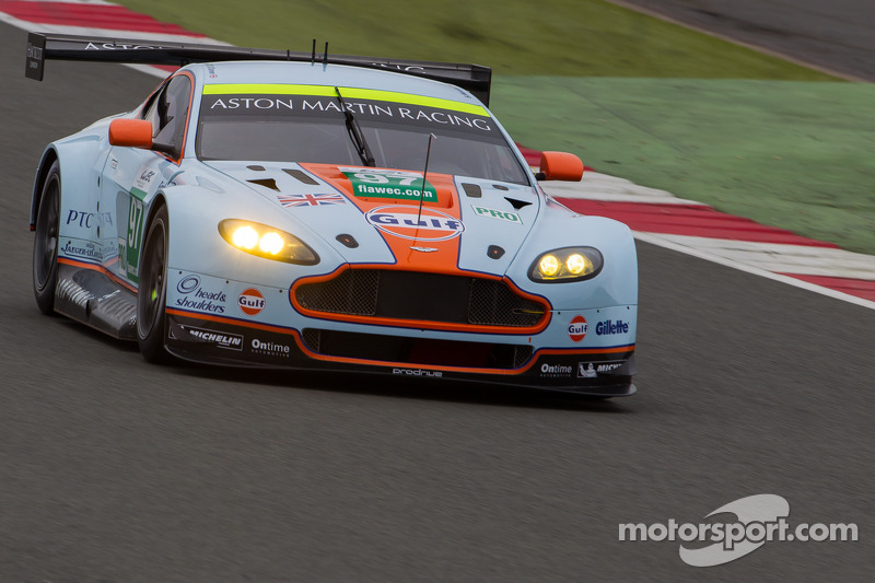 #97 Aston Martin Racing Aston Martin Vantage V8: Stefan Mucke, Bruno Senna, Darren Turner