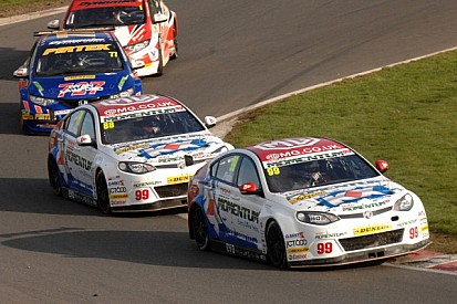 Leading contenders set for milestones at Donington