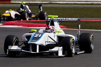 Bamboo GP3 signs Melville McKee for 2013 season