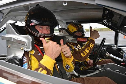 Edwards introduces golf ace Westwood to NASCAR
