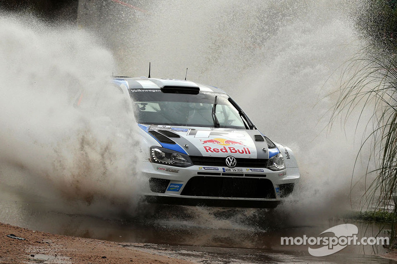 Volkswagen leads in Argentina – Ogier ahead of Loeb