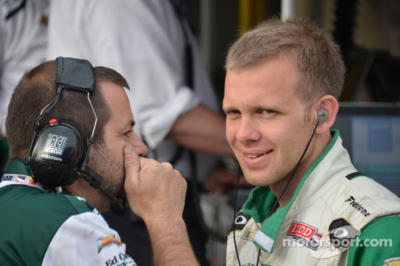 Carpenter leads Opening Day Indy 500 practice