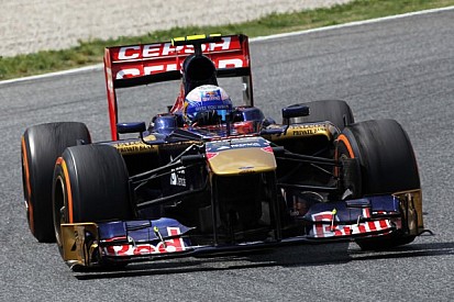 Horner weighs up Raikkonen, Ricciardo for 2014 seat