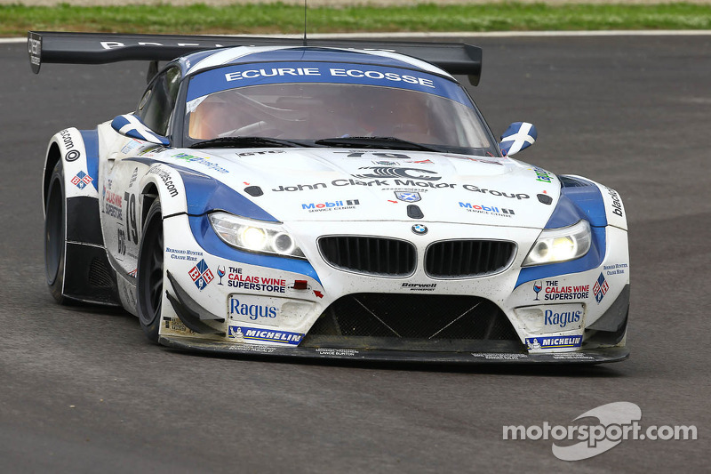 Ecurie Ecosse claims hard-fought podium at Imola