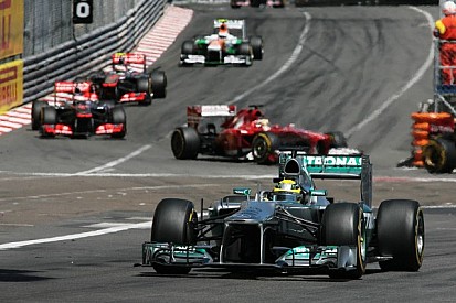 Vettel, Rosberg clash over 'tyre-gate'