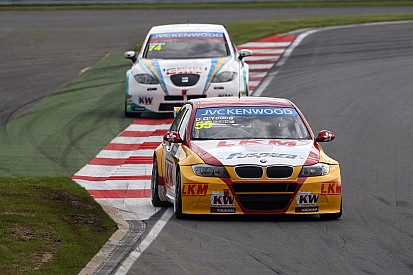 O'Young claims Russia independent podium