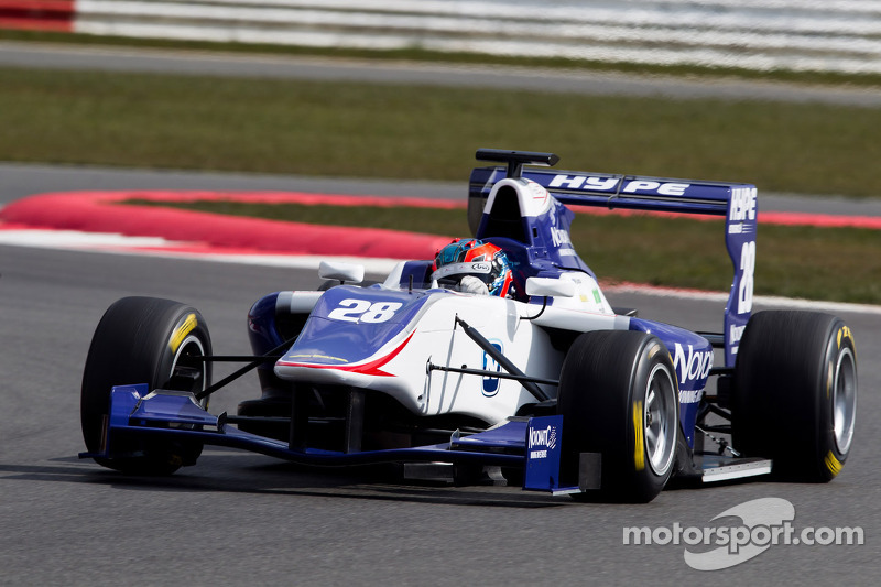 Korjus sets the early pace in Valencia free practice