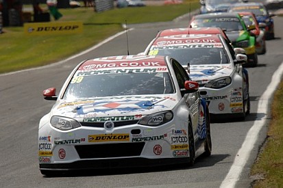 MG aim to keep up the Momentum at Croft