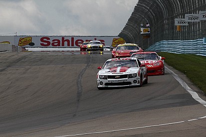 Edwards and Liddell win on GT class at Watkins Glen