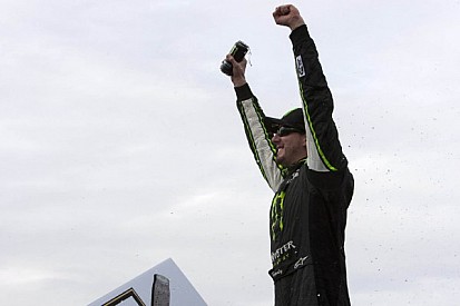 Kyle Busch keeps enough fuel in the tank for win in Loudon