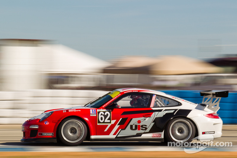 Photo finish: GT3 race one ends in dramatic fashion at CTMP