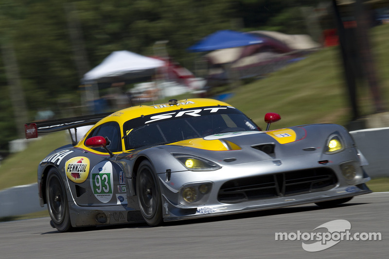 Viper GTS-R takes ALMS GT class pole at Mosport
