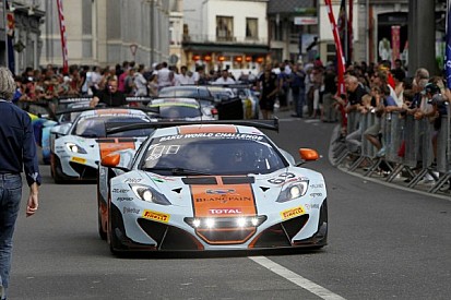 Spectacular parade launches the entries for 24 hour race in Belgium