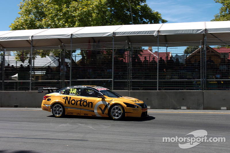 Nissan's Moffat claims another top 10 result at Queensland Raceway