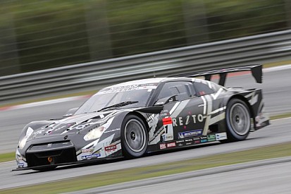Motoyama wins GT500 pole position in the Reito Mola GT-R at Sugo