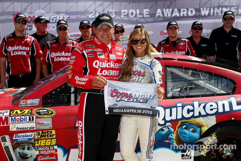 Polesitter Ryan Newman, Stewart-Haas Racing Chevrolet