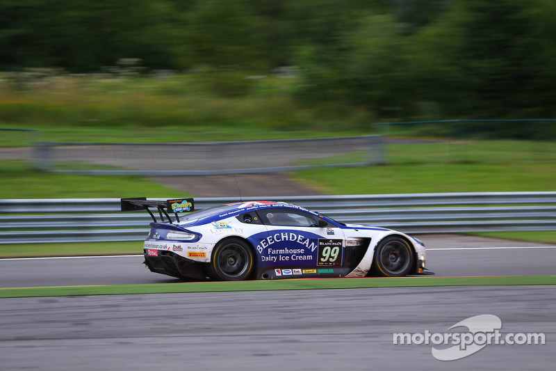 #99 Beechdean AMR Aston Martin Vantage GT3: Andrew Howard, Daniel Mckenzie, Jonny Adam, Stefan Mücke