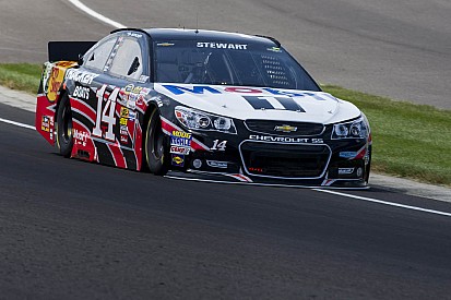 Stewart uses teamwork to overcome penalty, finish ninth at Pocono