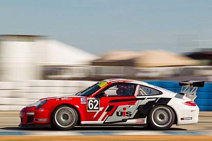 Snow grabs GT3 Cup Challenge pole at Road America