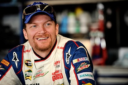 Dale Earnhardt Jr. backs Regan Smith as sub for Tony Stewart