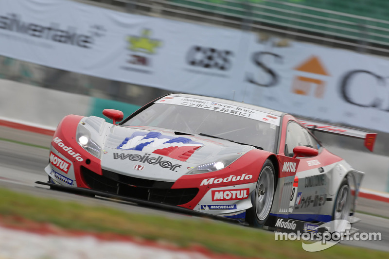 Weider Modulo HSV-010 scores an awesome victory at Suzuka