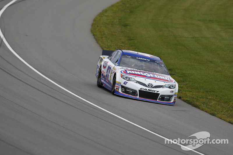 Bobby Labonte gets set for race under Bristol lights