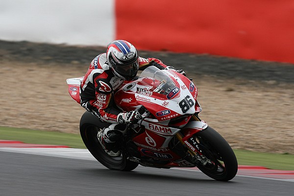 Badovini and Team SBK Ducati Alstare celebrate pole position at the Nurburgring