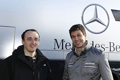 Kubica admits multiple days in Mercedes simulator
