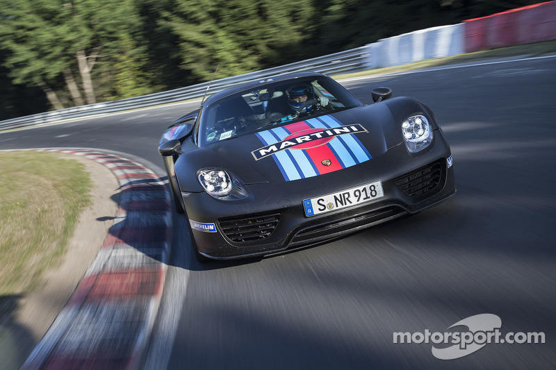 New lap record for Porsche 918 Spyder at Nurburgring