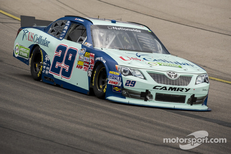 Kenny Wallace to make historic 900th NASCAR start at Chicagoland Speedway