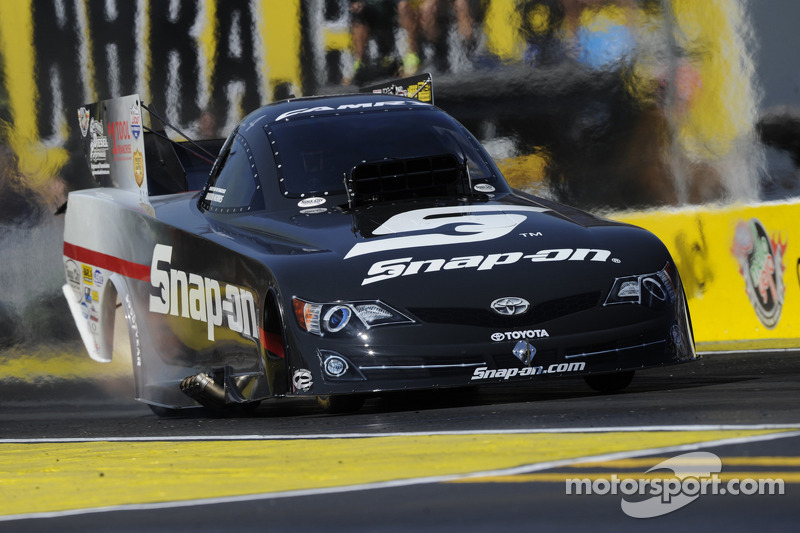 Pedregon, Lucas, Line and Smith lead Friday qualifying at Carolina Nationals