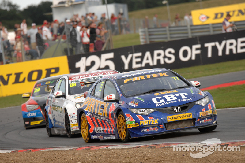 Jordan moves to championship summit after double victory at Rockingham