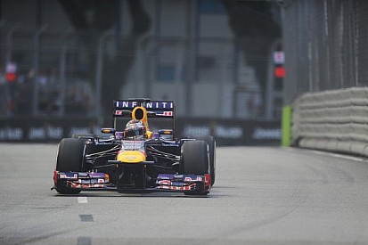 Red Bull Racing in charge at Marina Bay